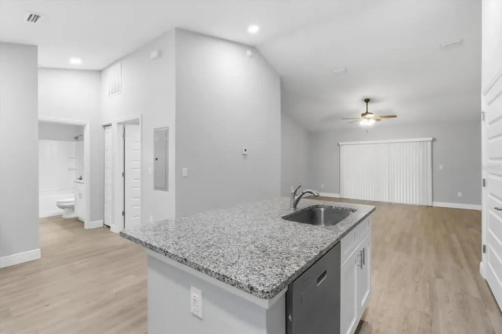 9198/9200 N Peachtree Way Citrus Springs FL 34434