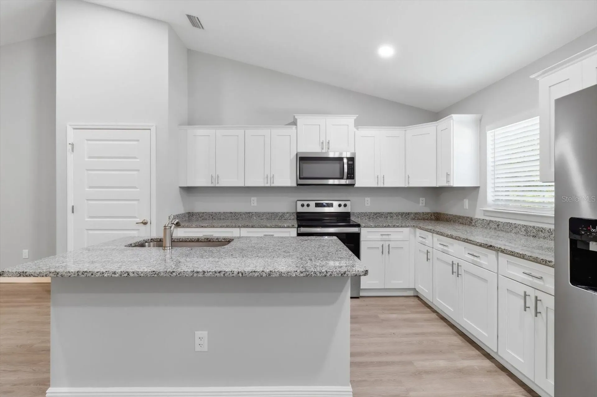 9198/9200 N Peachtree Way Citrus Springs FL 34434
