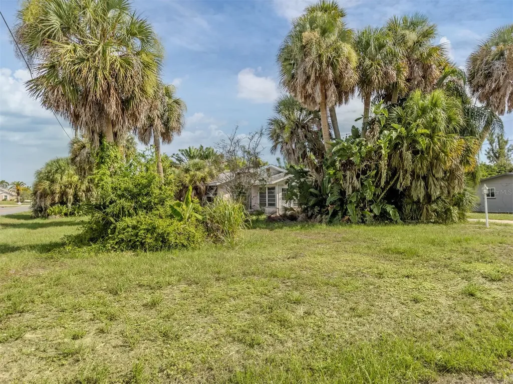 730 S Venice Boulevard Venice FL 34293