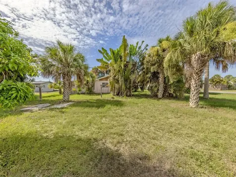 730 S Venice Boulevard Venice FL 34293