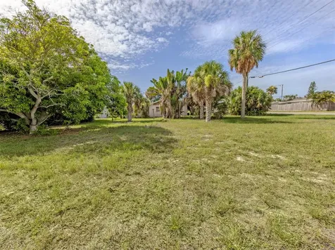 730 S Venice Boulevard Venice FL 34293