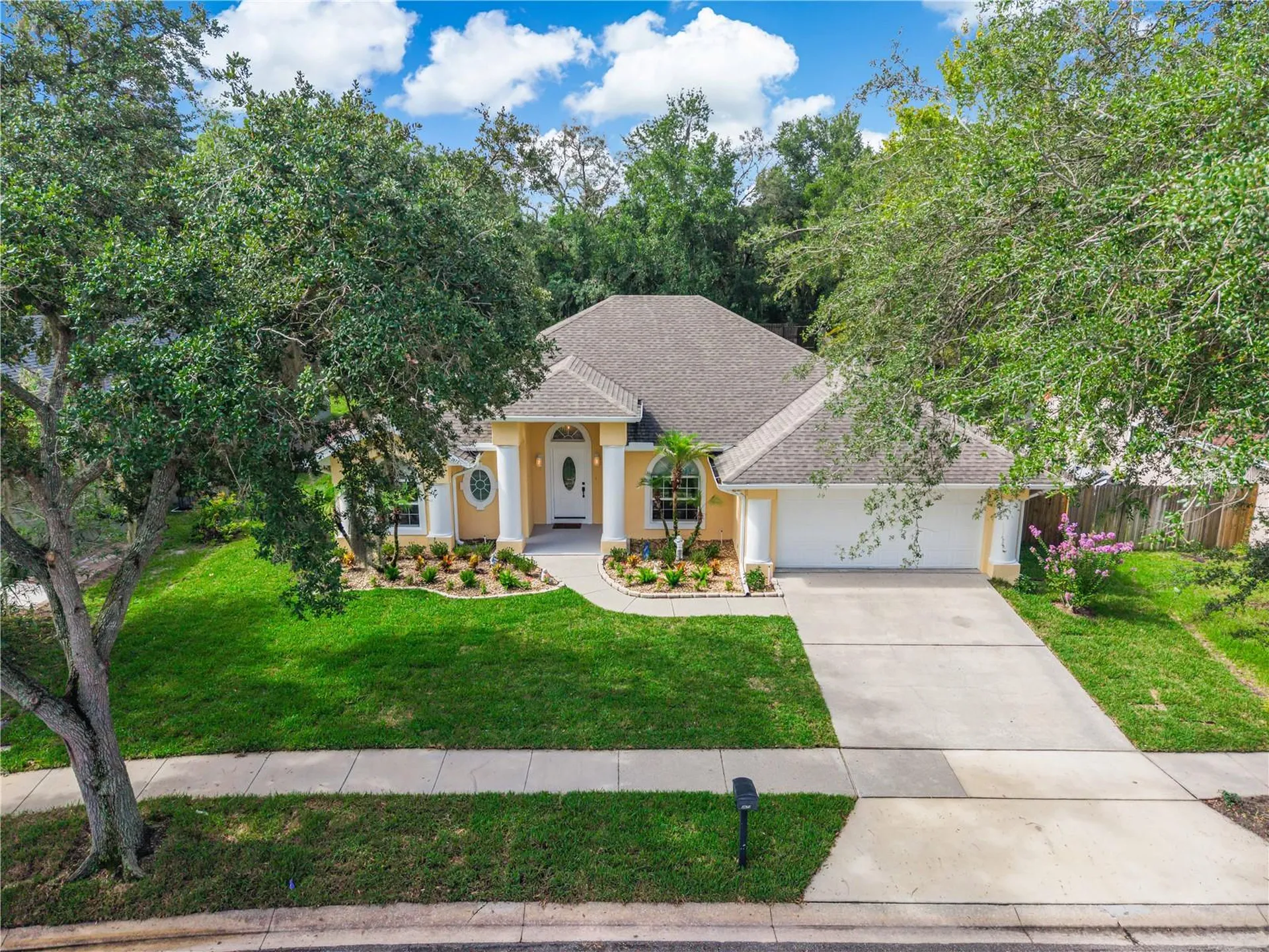 2672 Lake Jackson Circle Apopka FL 32703