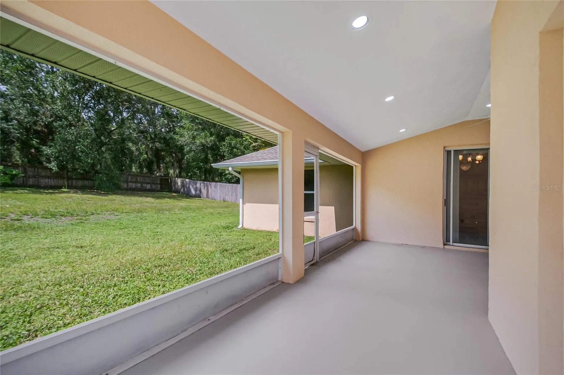 2672 Lake Jackson Circle Apopka FL 32703