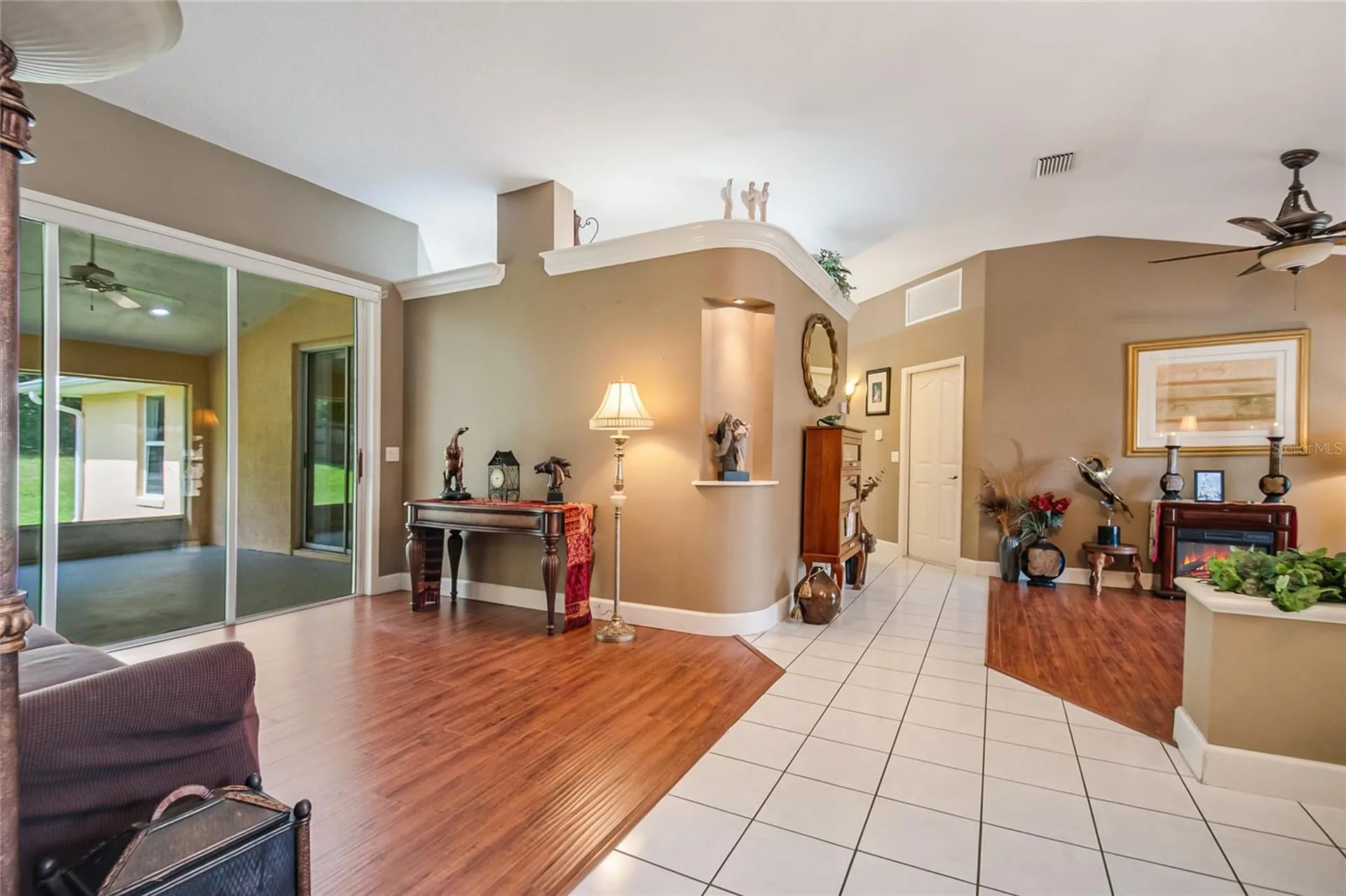 2672 Lake Jackson Circle Apopka FL 32703