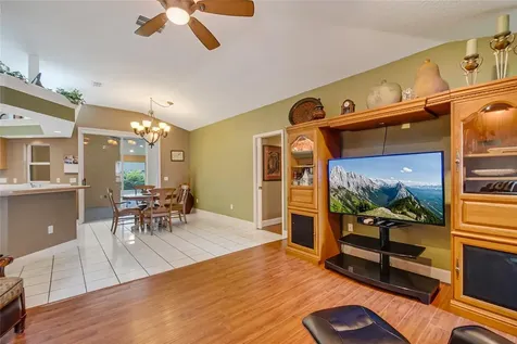 2672 Lake Jackson Circle Apopka FL 32703