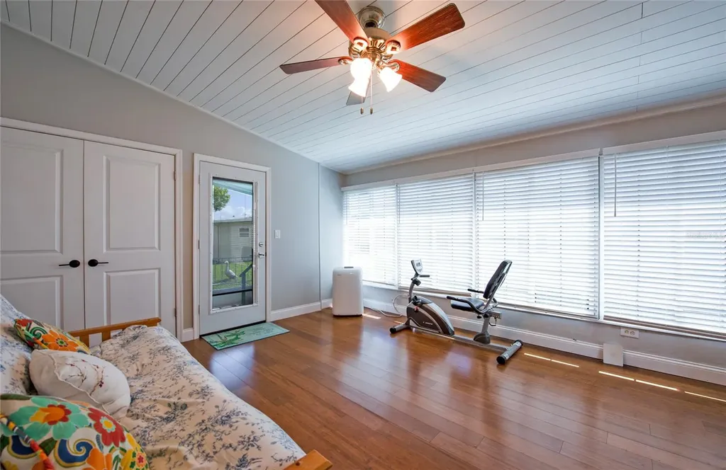 407 Dolphin Drive S Oldsmar FL 34677