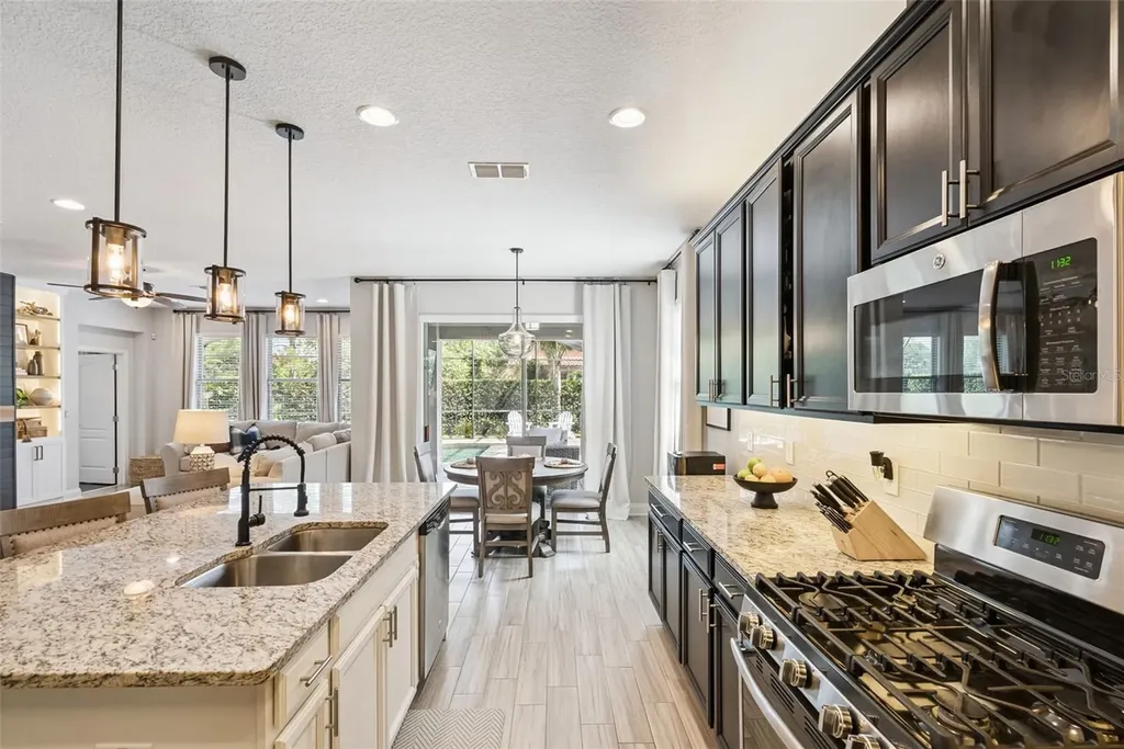 219 Verde Way Debary FL 32713