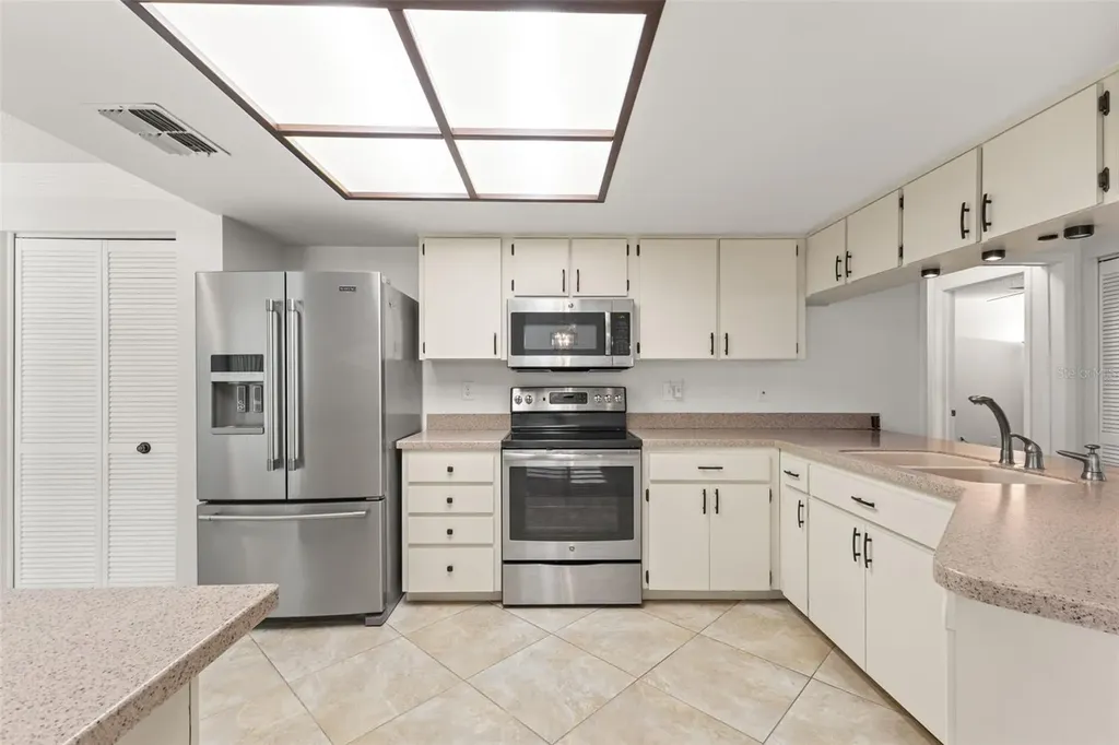 3420 Hyde Park Drive Clearwater FL 33761