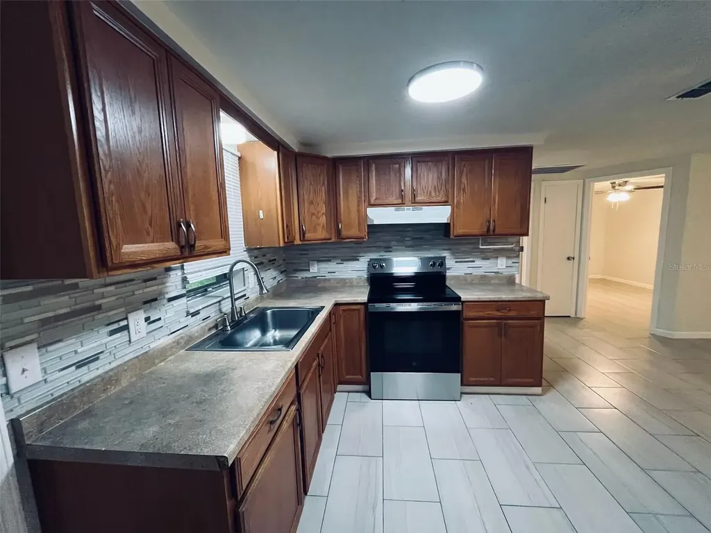 5323 Satsuma Drive Zephyrhills FL 33542