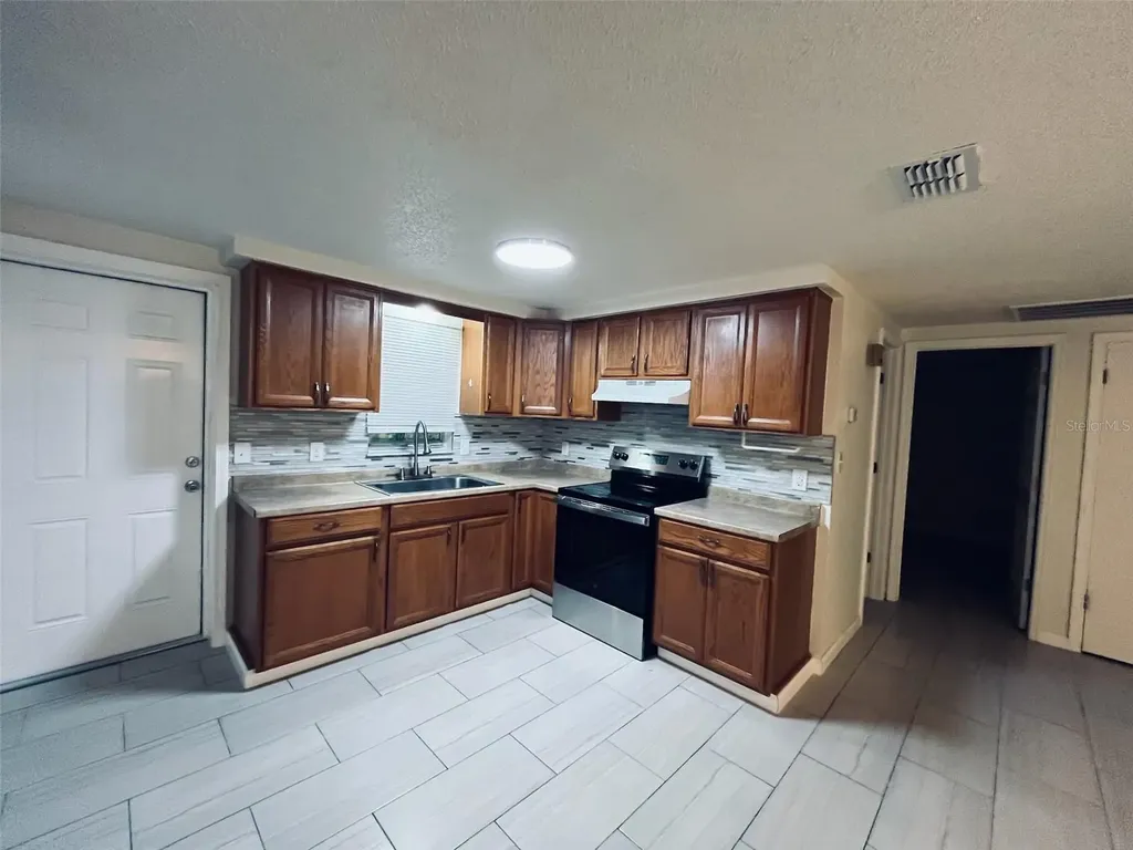 5323 Satsuma Drive Zephyrhills FL 33542