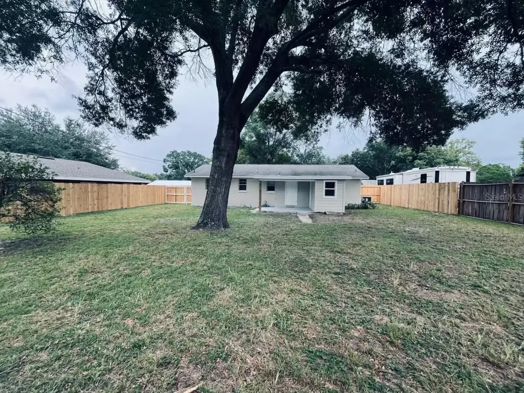 5323 Satsuma Drive Zephyrhills FL 33542