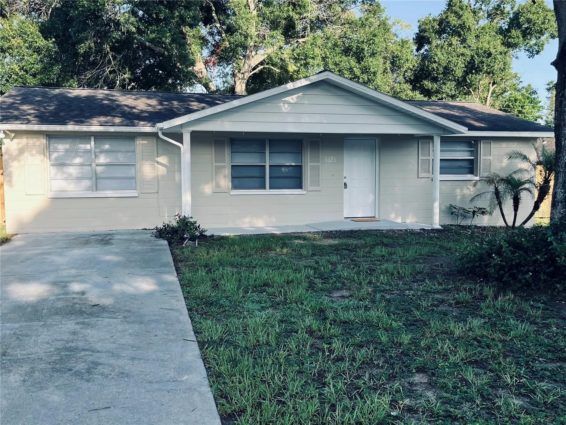 5323 Satsuma Drive Zephyrhills FL 33542