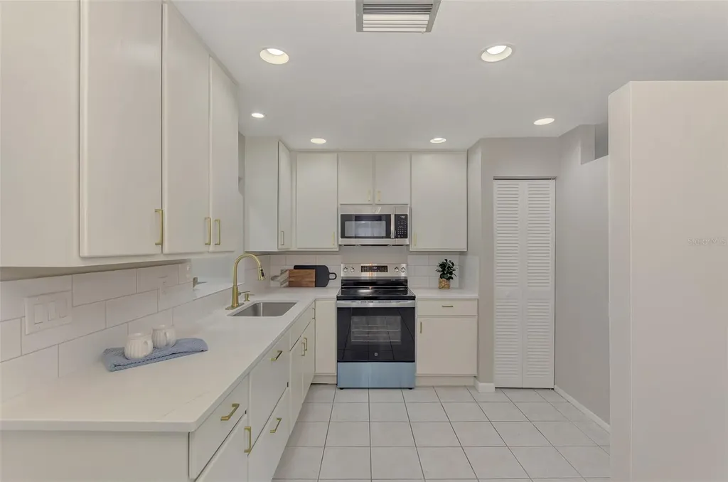 166 Chatham Street NW Port Charlotte FL 33952