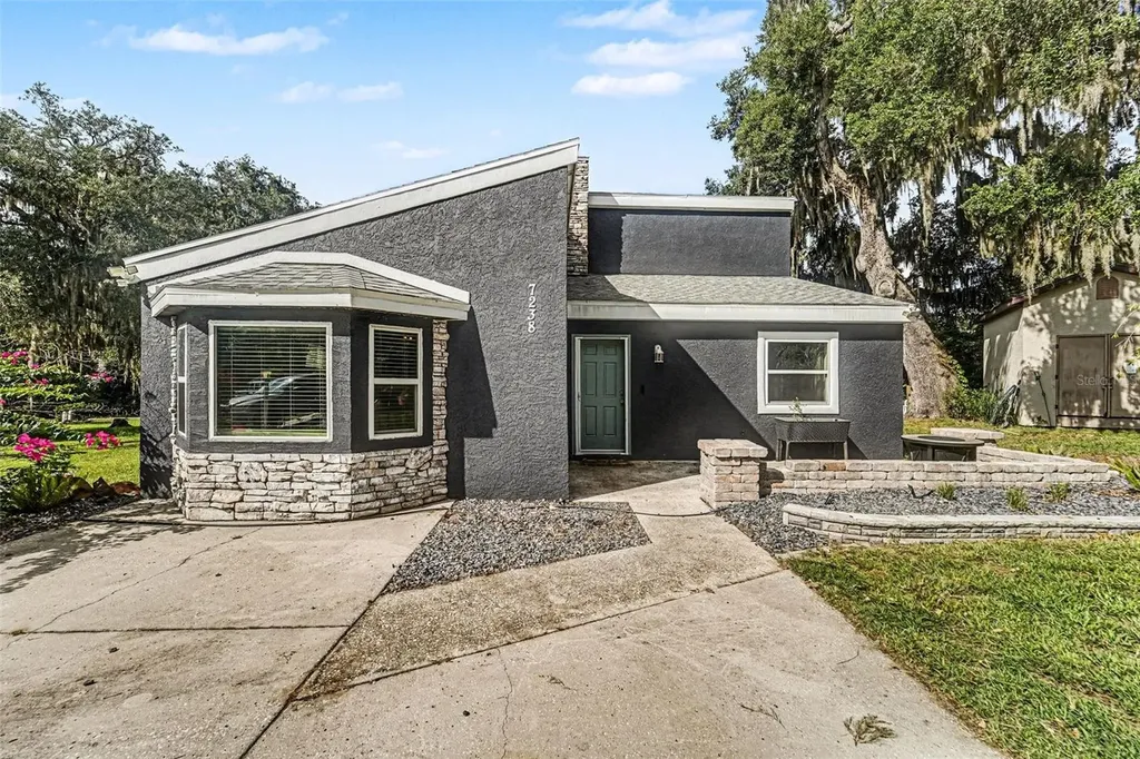 7238 Hillcrest Street Leesburg FL 34748
