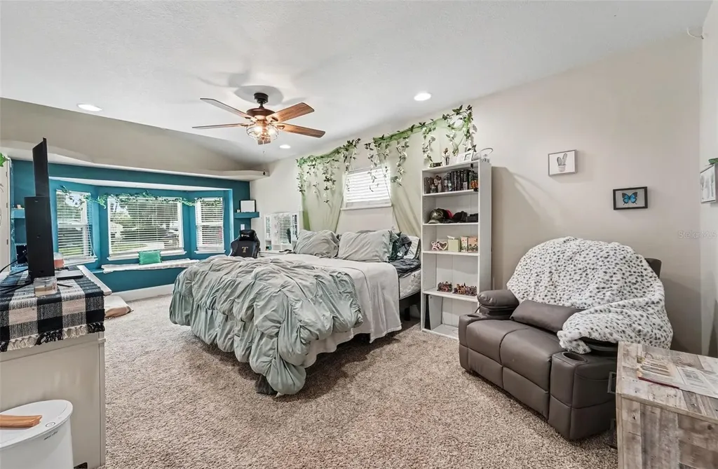 7238 Hillcrest Street Leesburg FL 34748