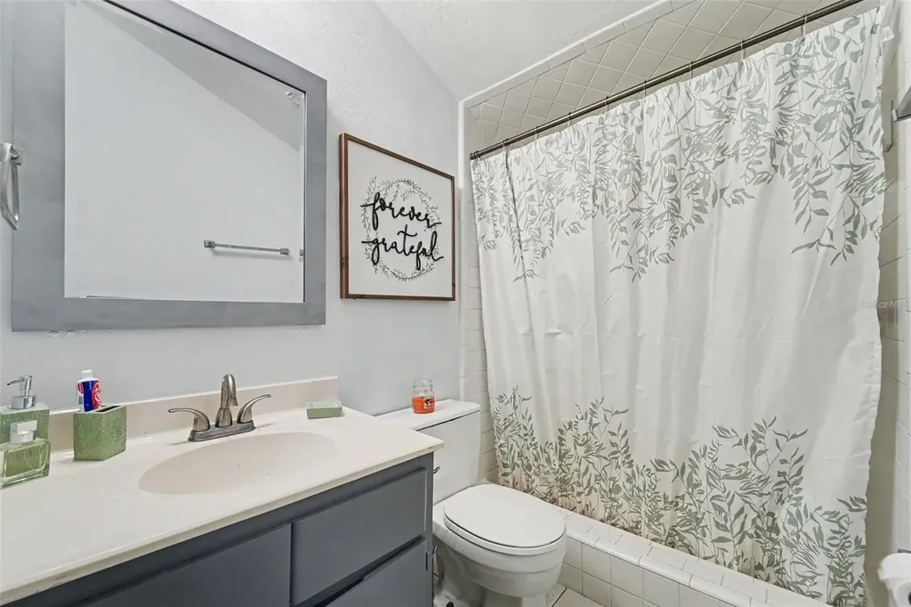 7238 Hillcrest Street Leesburg FL 34748