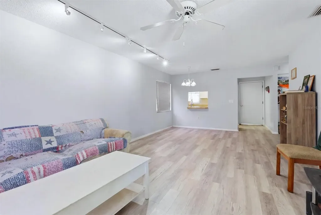 5063 Village Gardens Drive Sarasota FL 34234