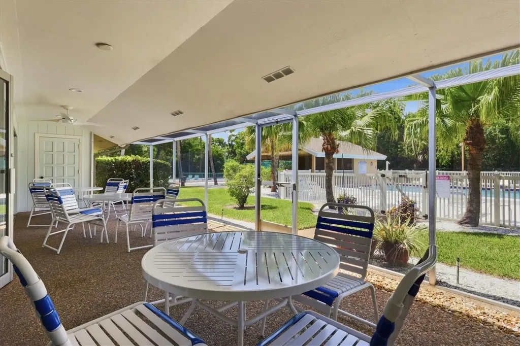 5063 Village Gardens Drive Sarasota FL 34234