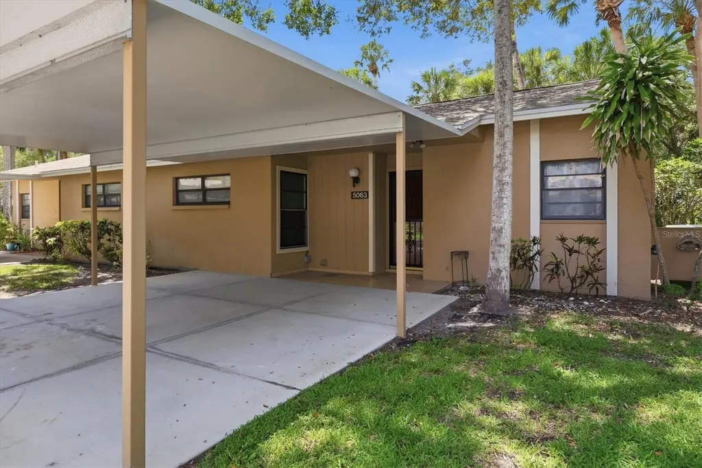 5063 Village Gardens Drive Sarasota FL 34234