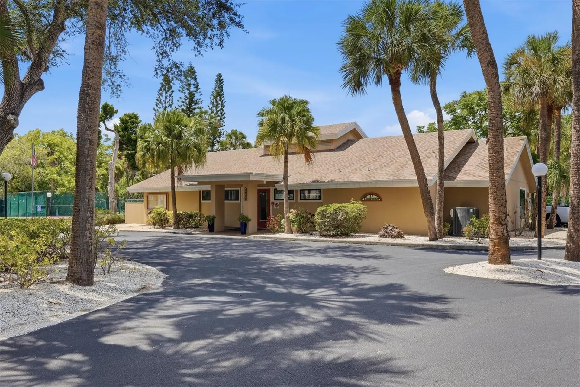 5063 Village Gardens Drive Sarasota FL 34234