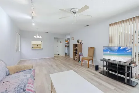 5063 Village Gardens Drive Sarasota FL 34234