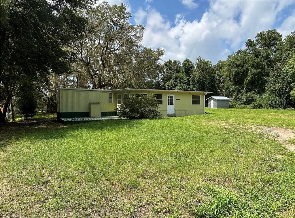 18274 SE 22nd Place Silver Springs FL 34488