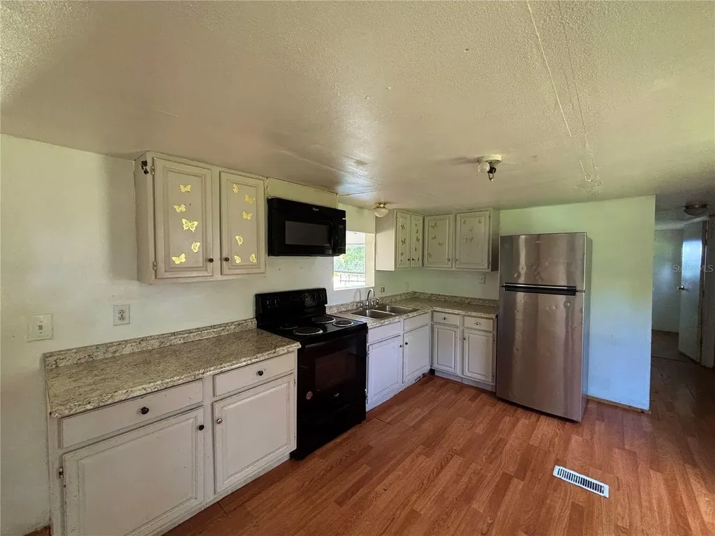 18274 SE 22nd Place Silver Springs FL 34488