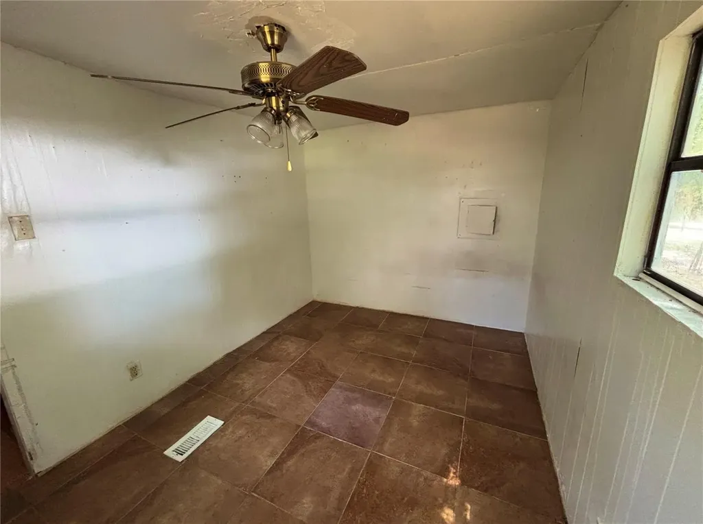 18274 SE 22nd Place Silver Springs FL 34488