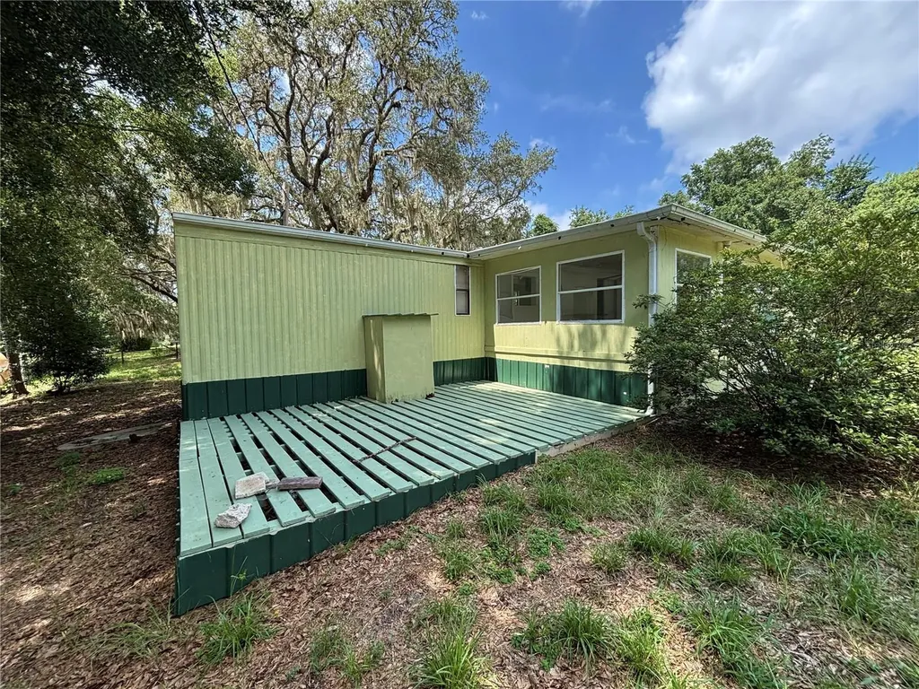 18274 SE 22nd Place Silver Springs FL 34488