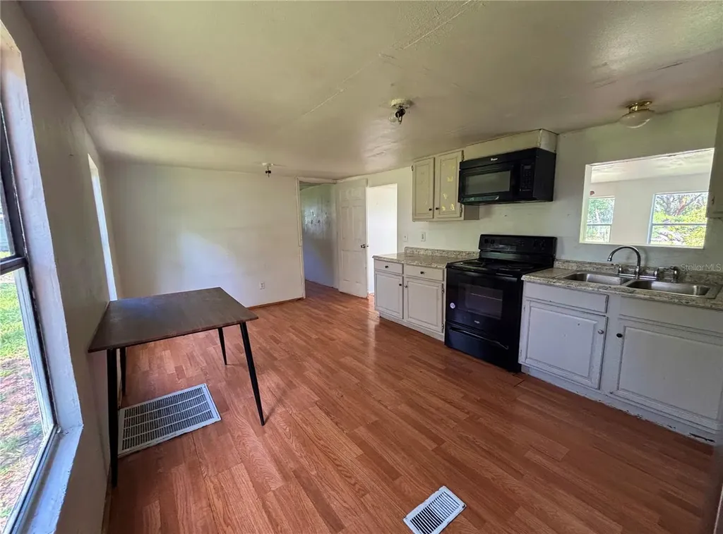 18274 SE 22nd Place Silver Springs FL 34488