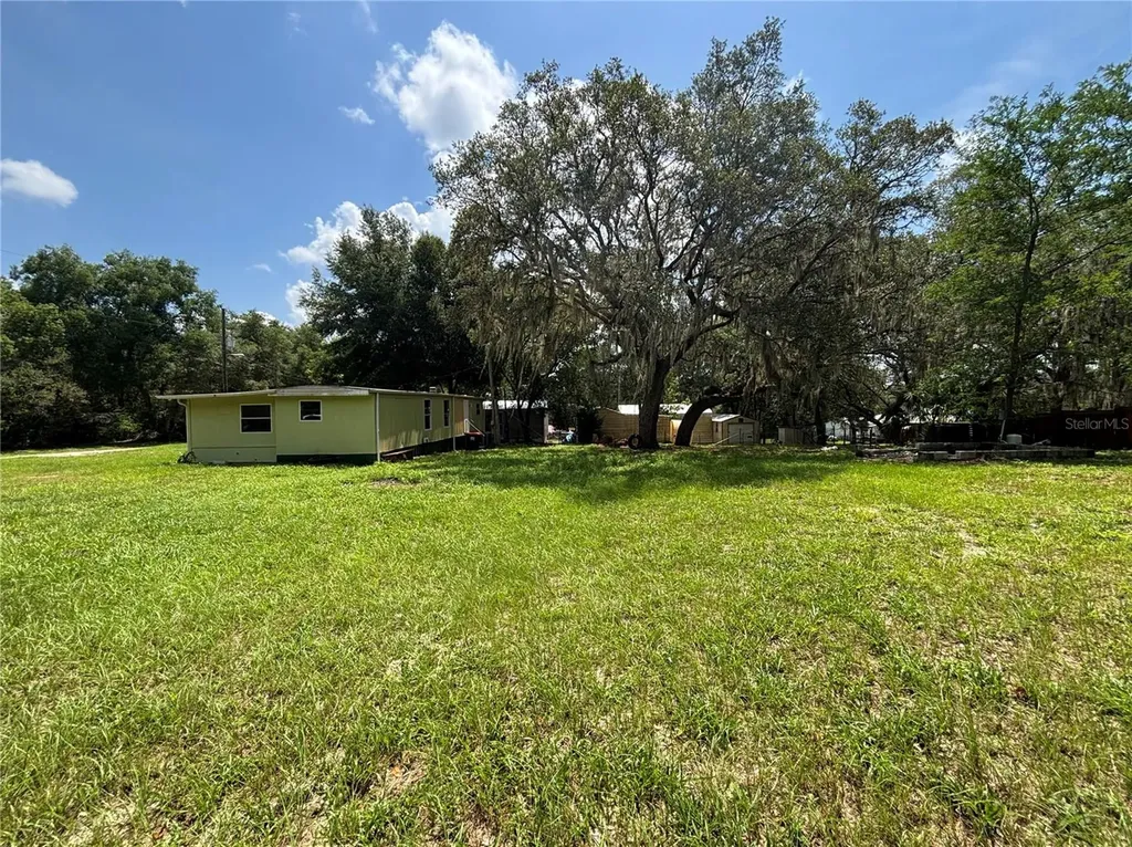 18274 SE 22nd Place Silver Springs FL 34488