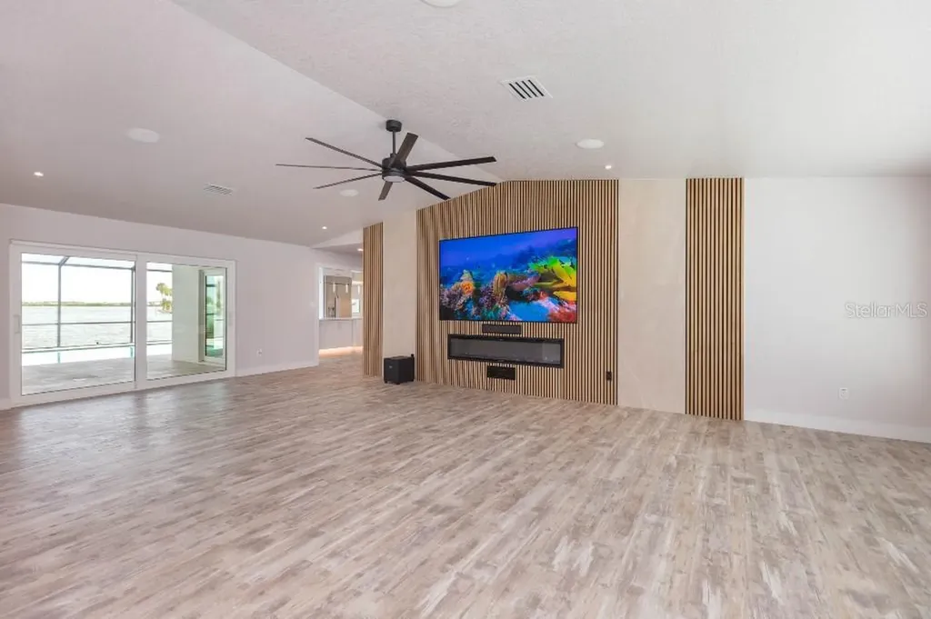 306 Buttonwood Lane Largo FL 33770