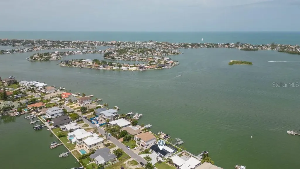 306 Buttonwood Lane Largo FL 33770