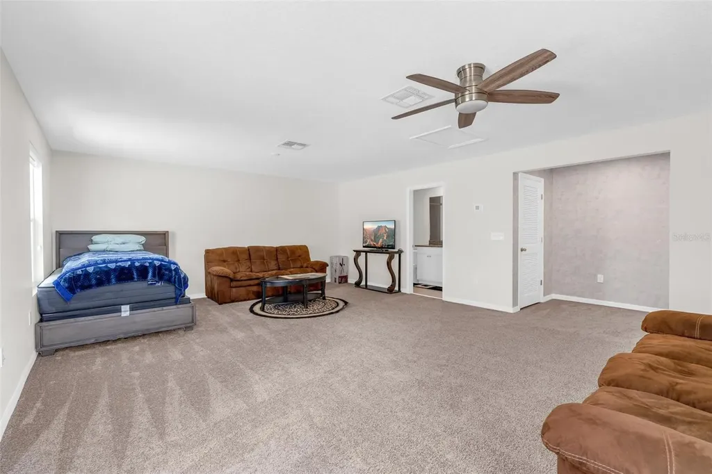 2285 Centerra Loop Kissimmee FL 34741