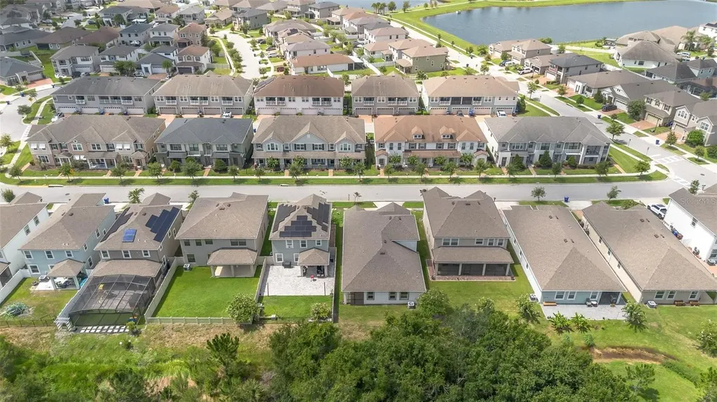 2285 Centerra Loop Kissimmee FL 34741