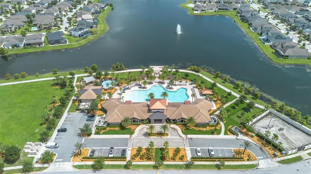 2285 Centerra Loop Kissimmee FL 34741
