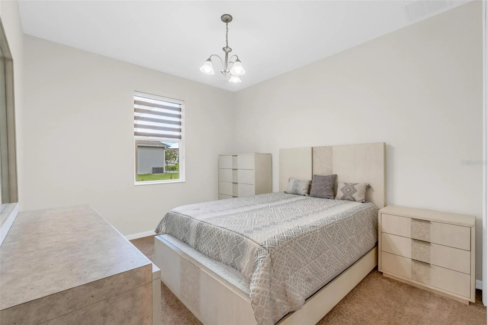 2285 Centerra Loop Kissimmee FL 34741