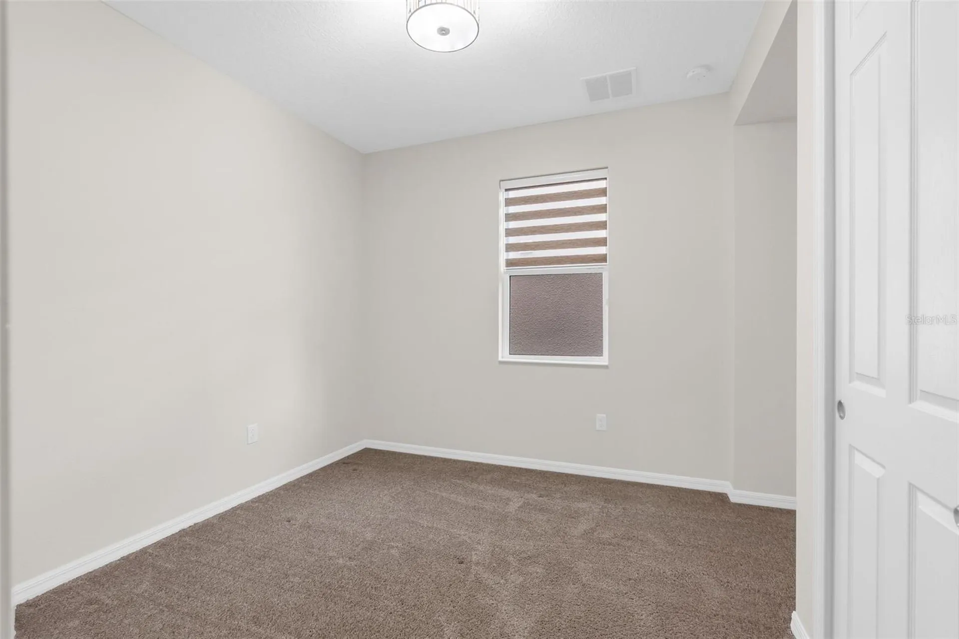 2285 Centerra Loop Kissimmee FL 34741