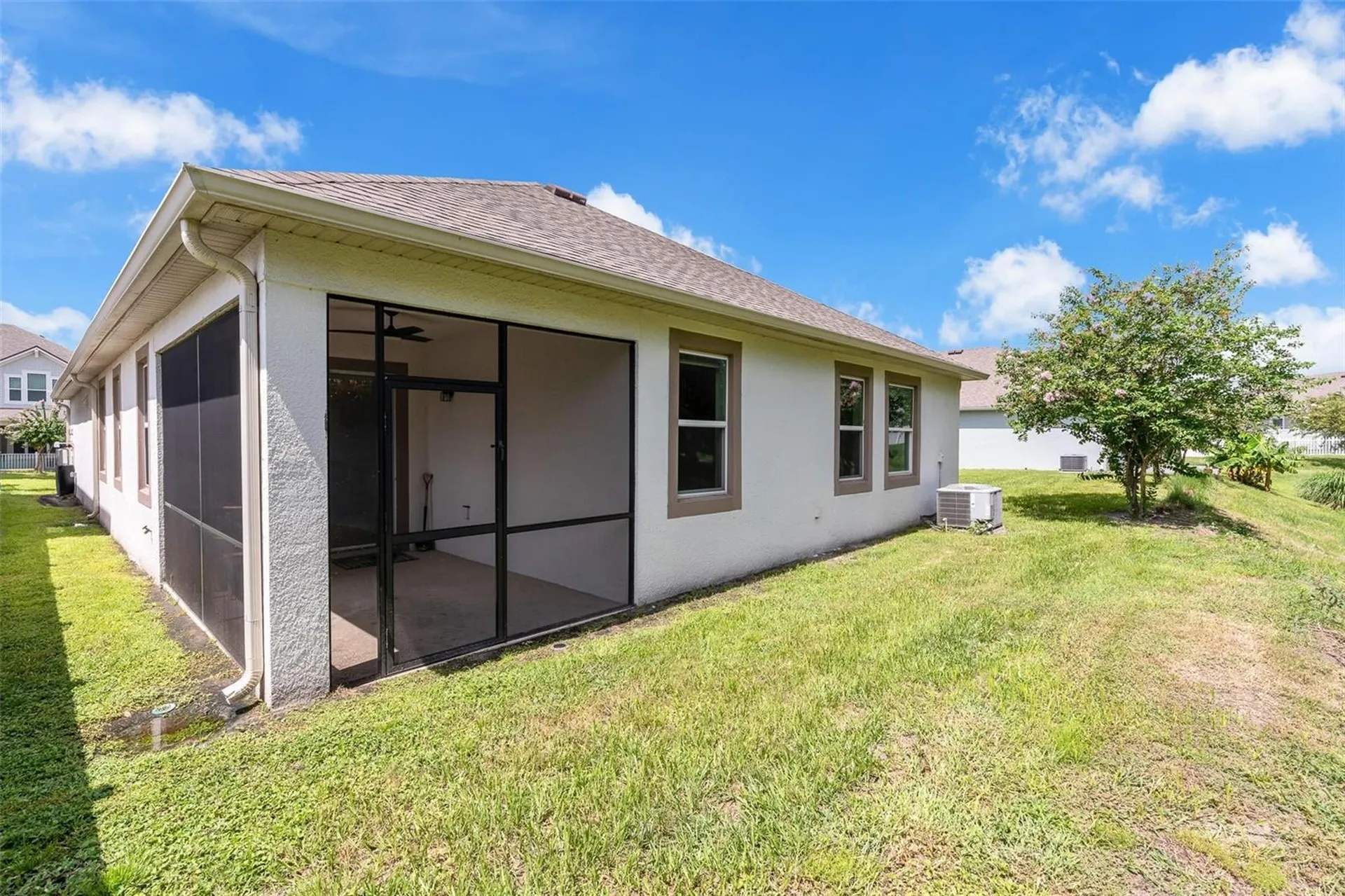 2285 Centerra Loop Kissimmee FL 34741
