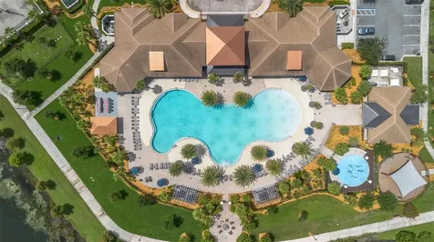 2285 Centerra Loop Kissimmee FL 34741
