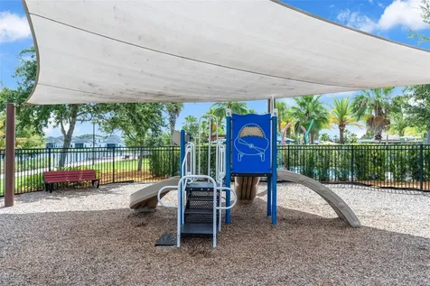 2285 Centerra Loop Kissimmee FL 34741