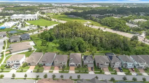 2285 Centerra Loop Kissimmee FL 34741