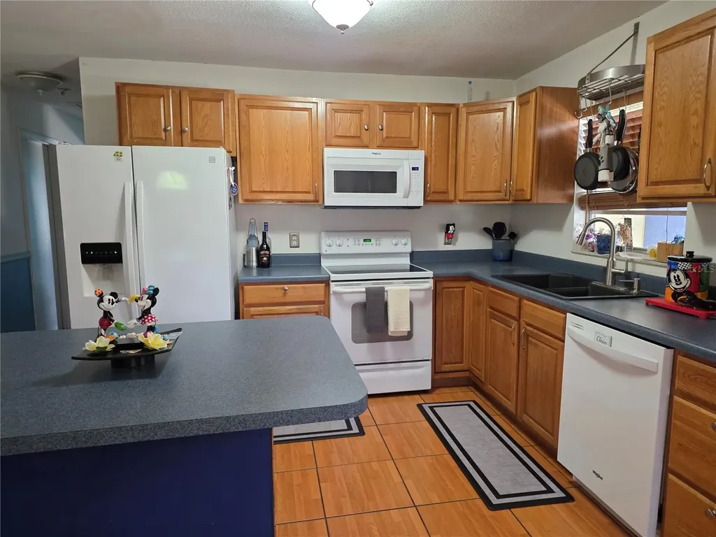 9272 51st Street N Pinellas Park FL 33782