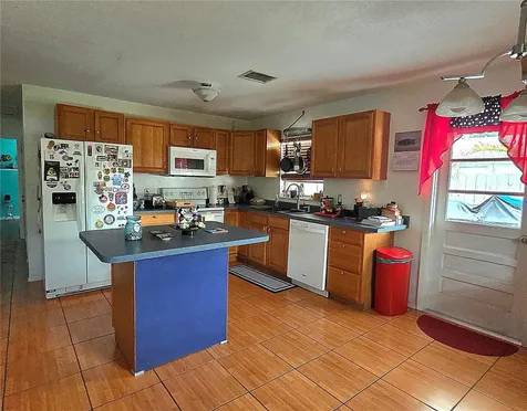 9272 51st Street N Pinellas Park FL 33782