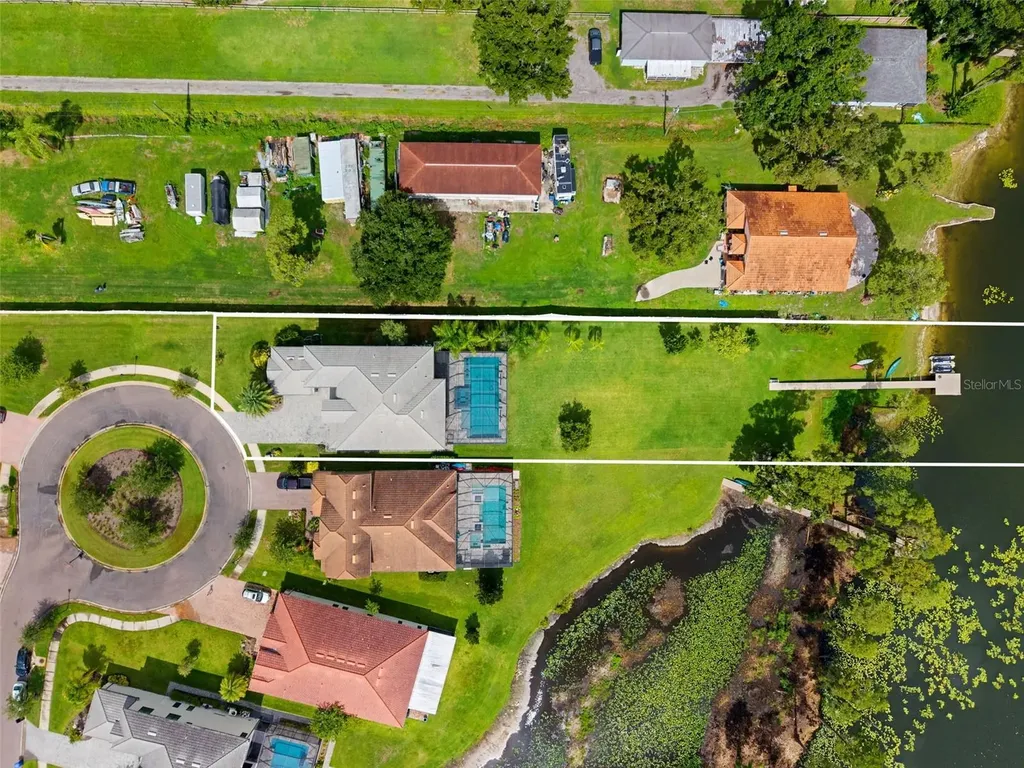 5167 Lakecastle Drive Tampa FL 33624