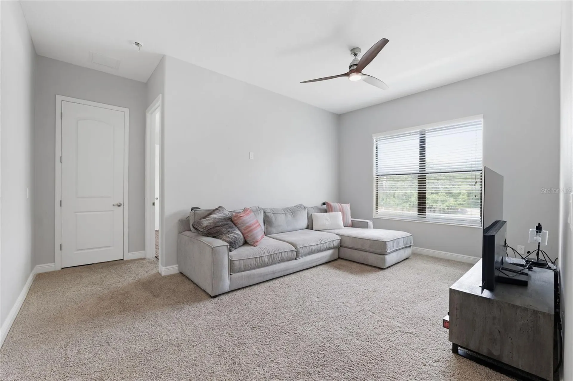 5167 Lakecastle Drive Tampa FL 33624