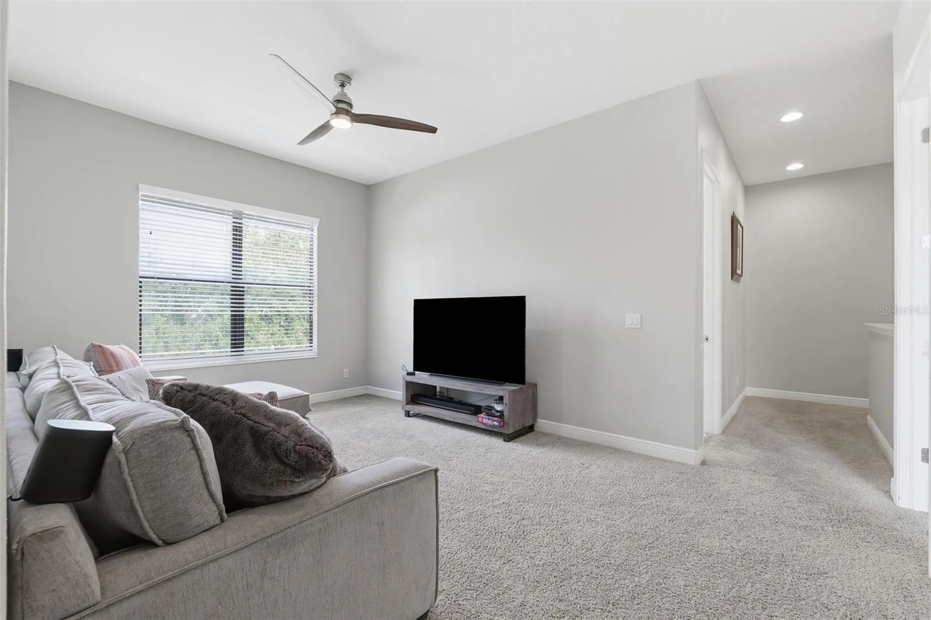 5167 Lakecastle Drive Tampa FL 33624