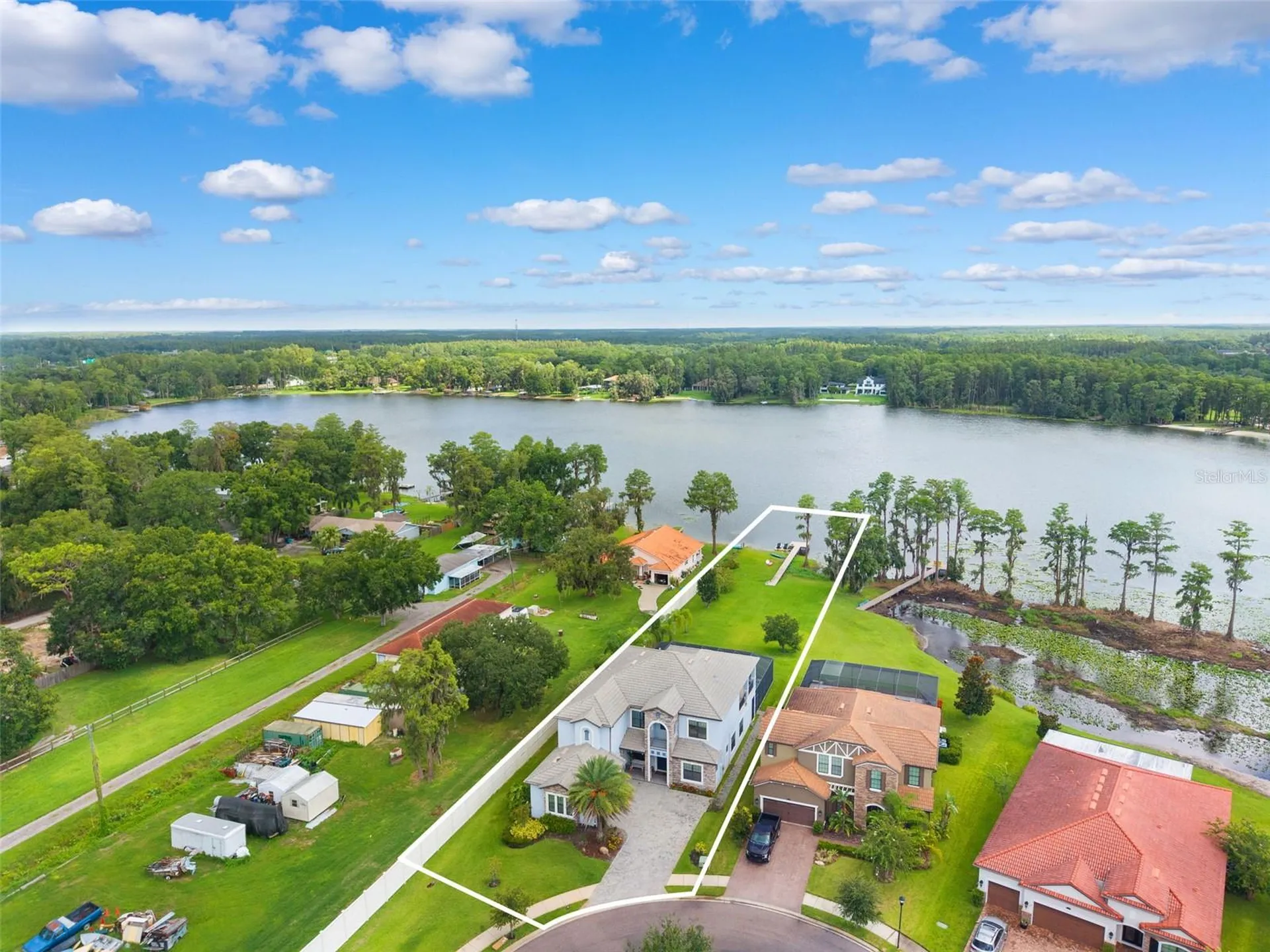 5167 Lakecastle Drive Tampa FL 33624