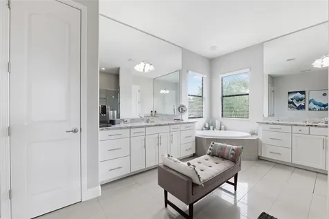 5167 Lakecastle Drive Tampa FL 33624