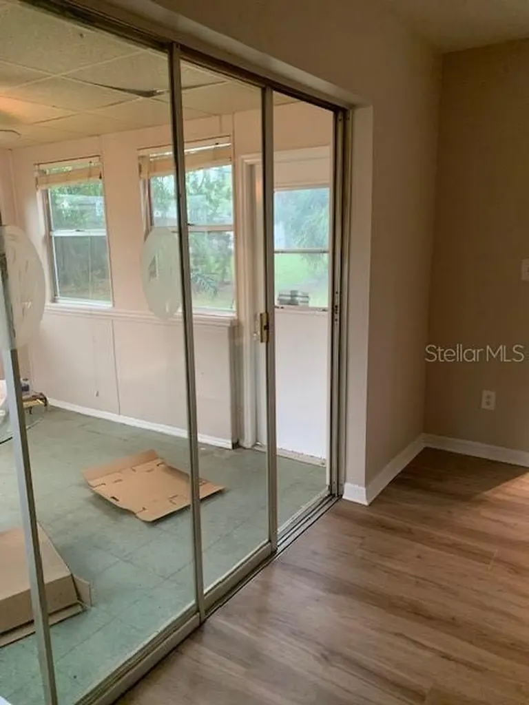 1940 64th Avenue N St Petersburg FL 33702